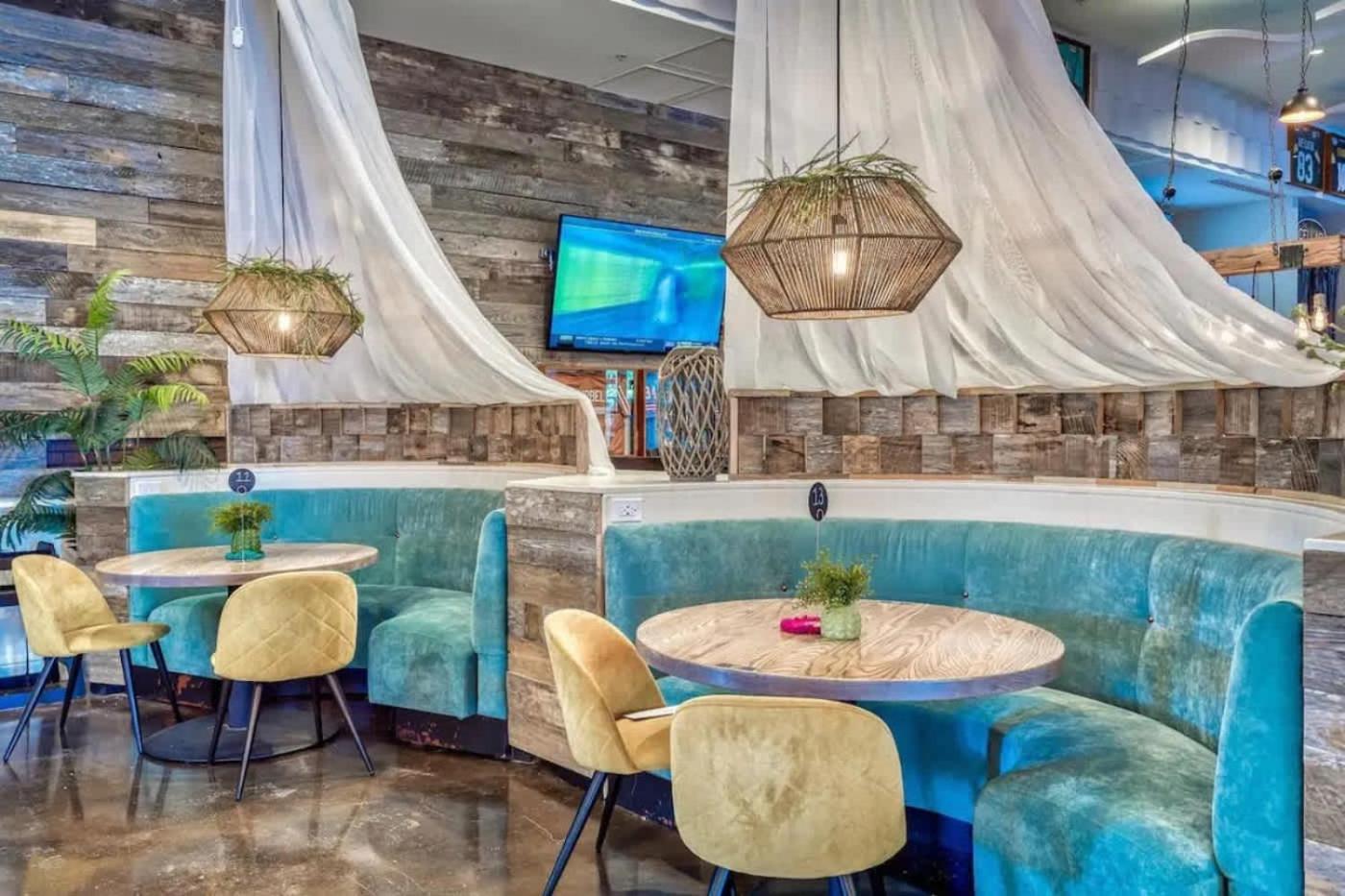 5 Star Resort 2Br 2 Bath King Suite Shuttle Pools Across From Beach 2208 Destin Exterior foto